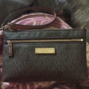 Michael Kors large wristlet
